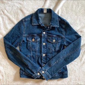 H&M Medium Wash Denim Jacket NWOT (WO)